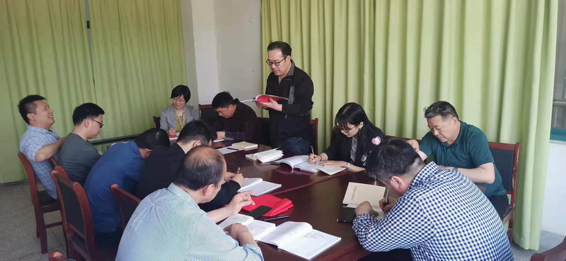 冯奕朗诵《西江月-井冈山》