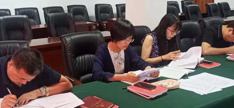 滕瑜同志进行党性分析和自我批评