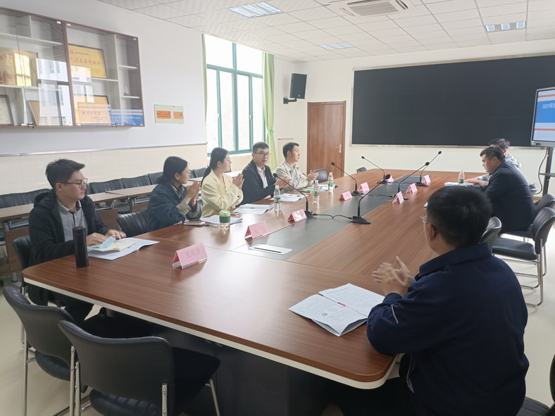 评课交流现场