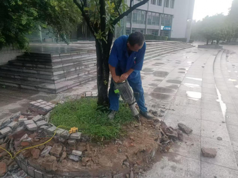 暑期零星维修工程施工现场